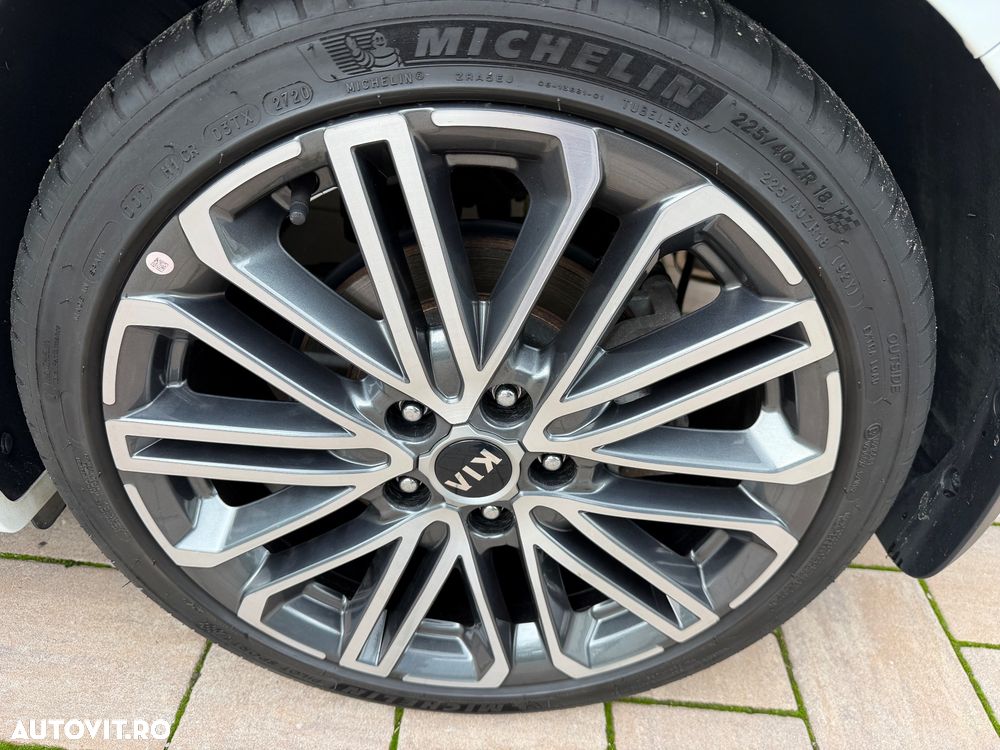 Kia Ceed 1.4 T-GDI 7DCT GT Line - 34