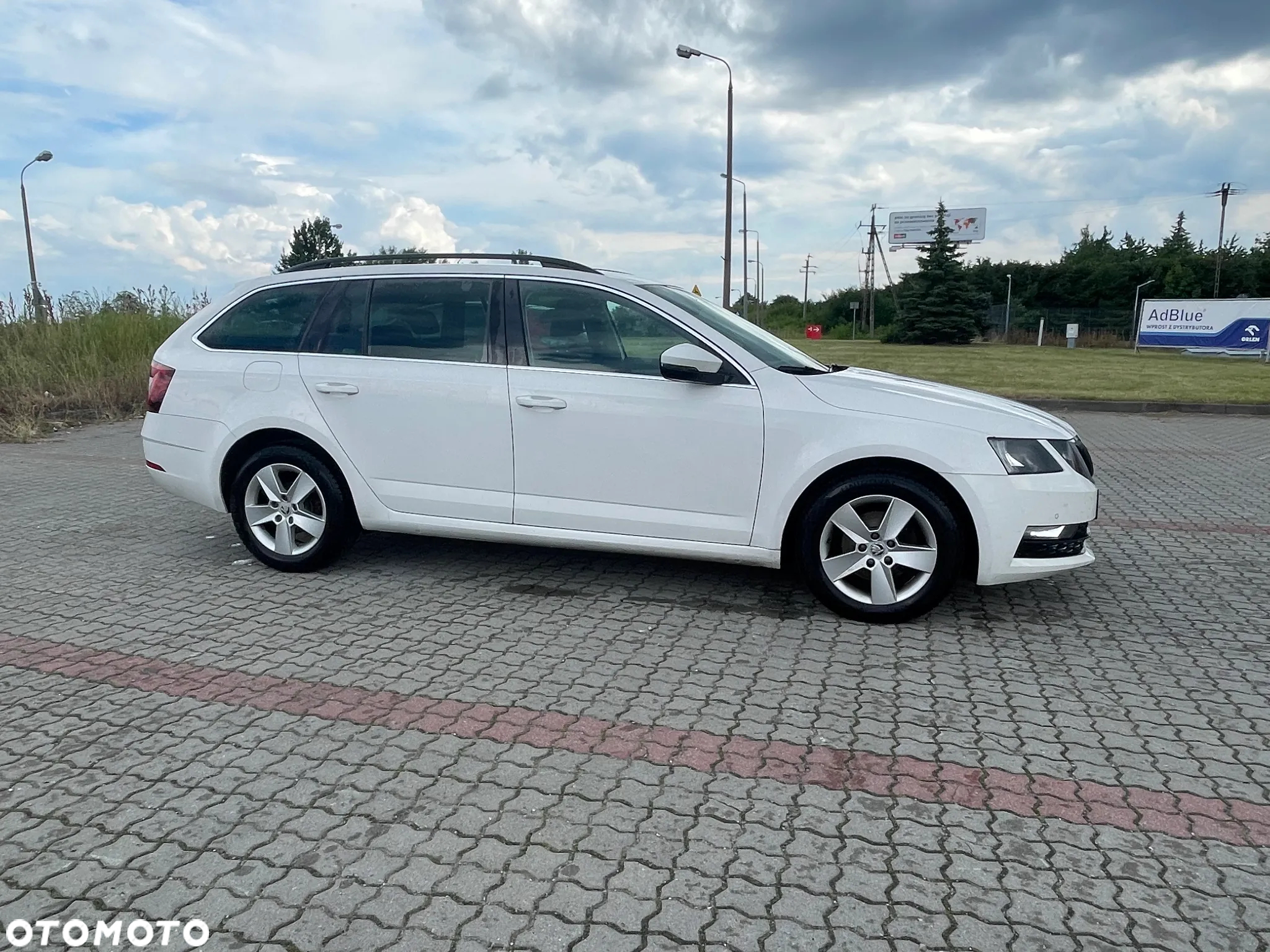 Skoda Octavia 1.4 TSI Ambition - 8