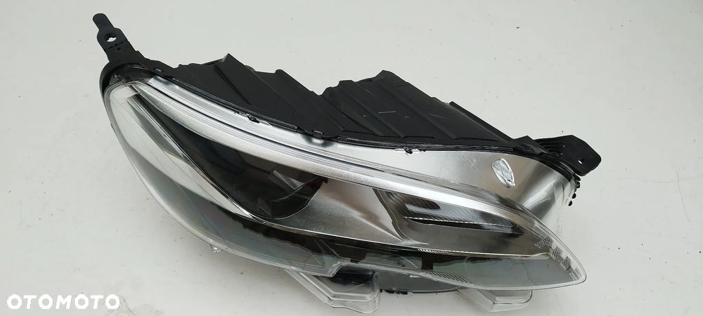 Peugeot Expert Traveller 2016- Bi Xenon D8S Prawa Nowa Oryginał 1616143780 1616143880