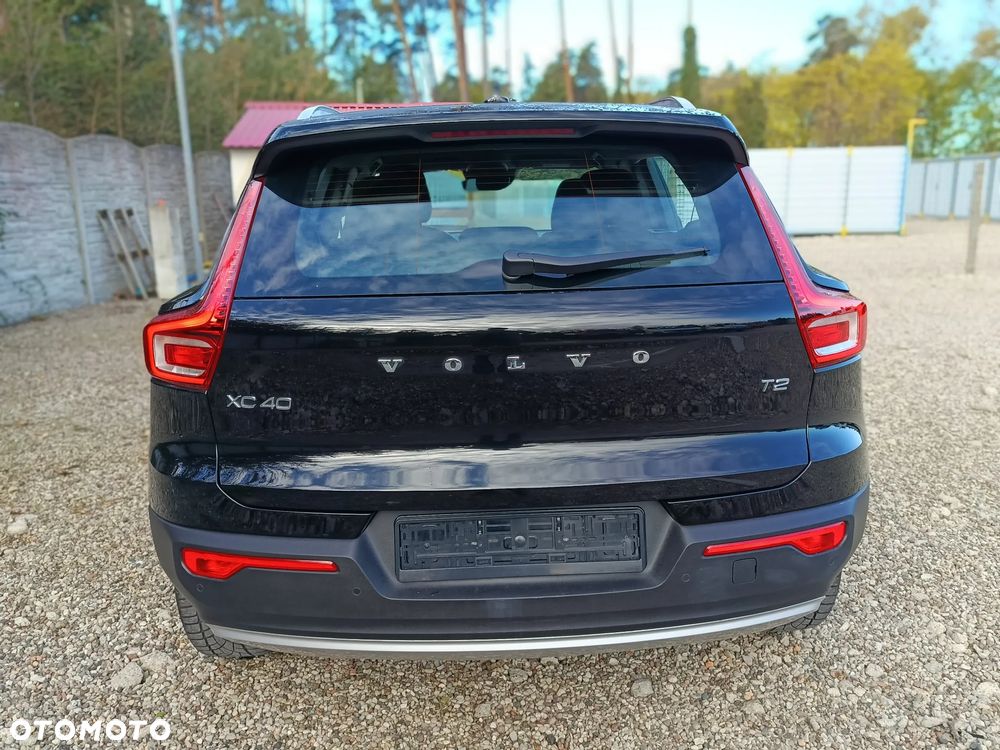 Volvo XC 40 T2 Momentum Core - 14