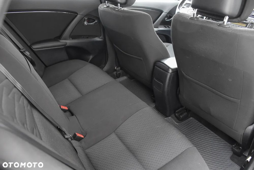 Toyota Avensis 2.0 D-4D Platinium - 29