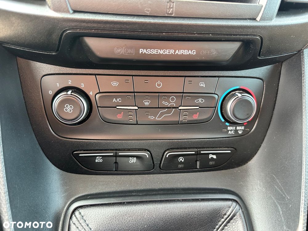 Ford Transit Connect - 14