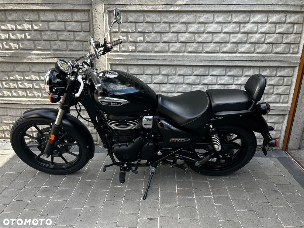Royal Enfield Meteor - 12