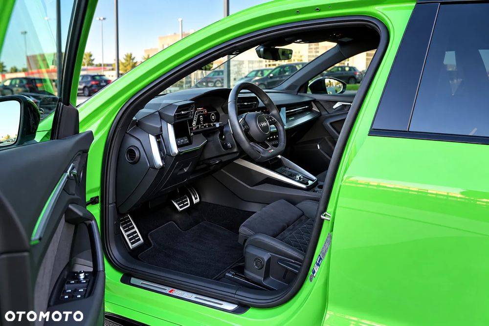 Audi RS3 Sportback TFSI Quattro S tronic - 16