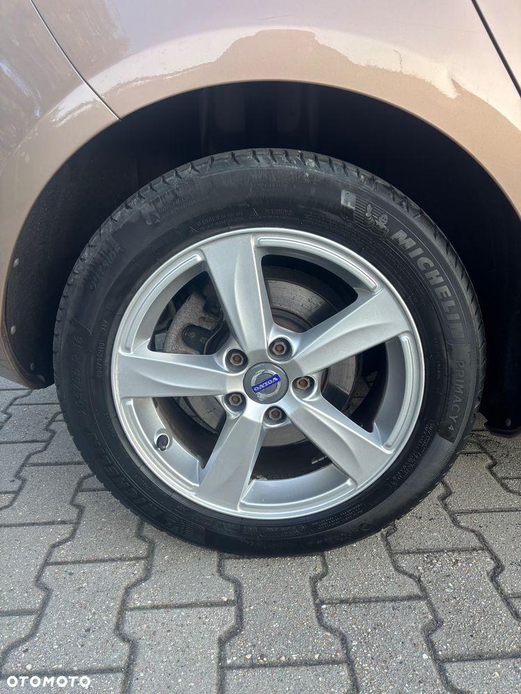 Volvo V40 T4 Momentum - 6