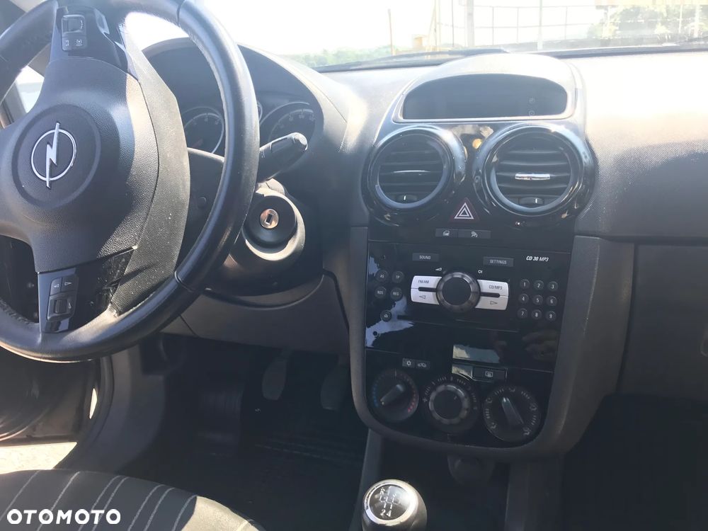 Opel Corsa 1.2 16V 111 - 5