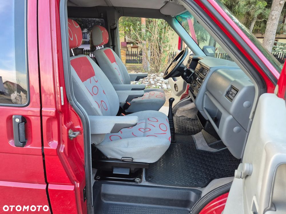 Volkswagen Multivan Standard - 24