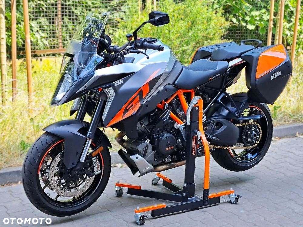 KTM Super Duke - 1