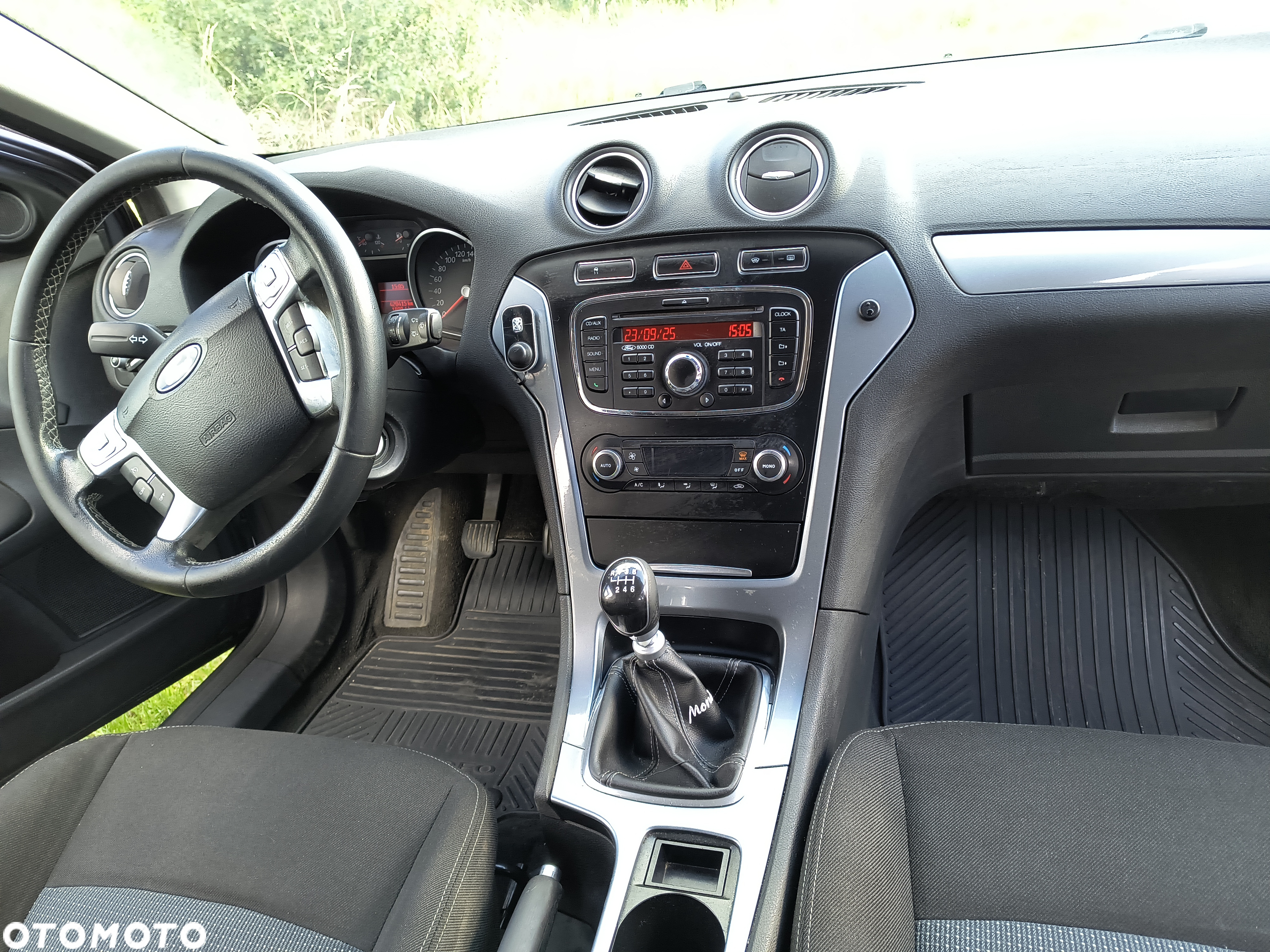 Ford Mondeo 2.0 TDCi Ghia - 8