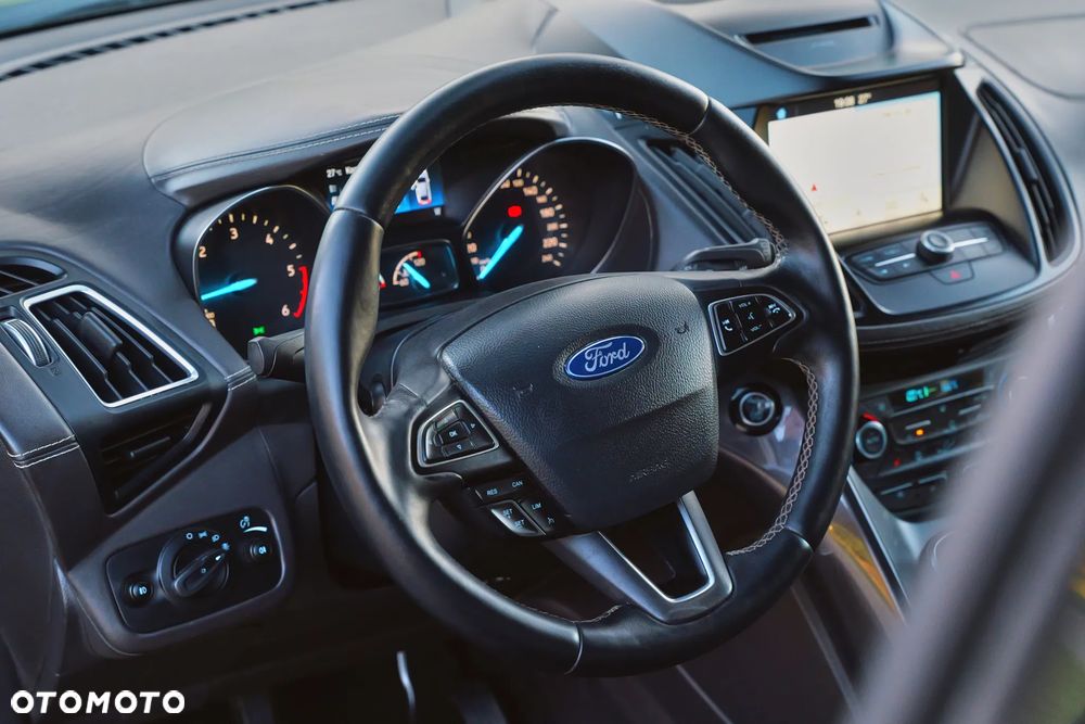 Ford Kuga 2.0 TDCi 2x4 Vignale - 25