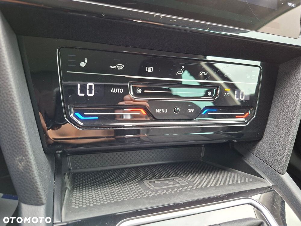 Volkswagen Passat - 21