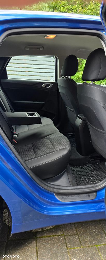 Kia Ceed 1.5 T-GDI M DCT - 11