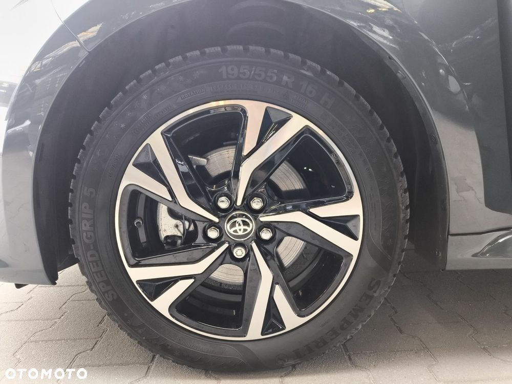 Toyota Yaris Hybrid 1.5 Style - 10