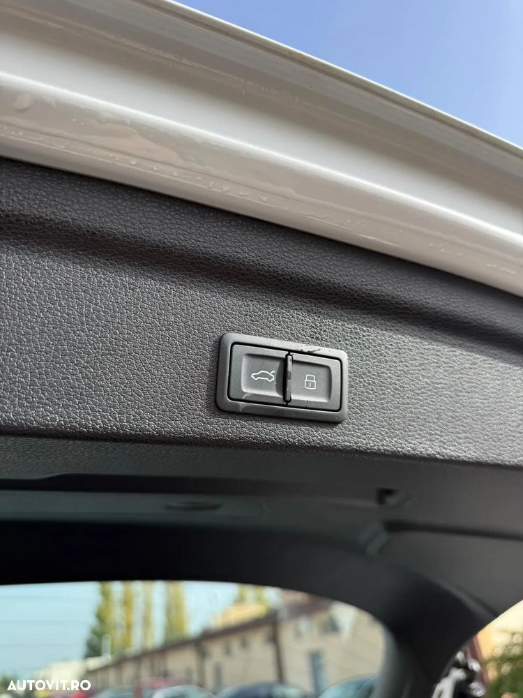 Audi Q3 2.0 35 TDI S tronic quattro Advanced - 17