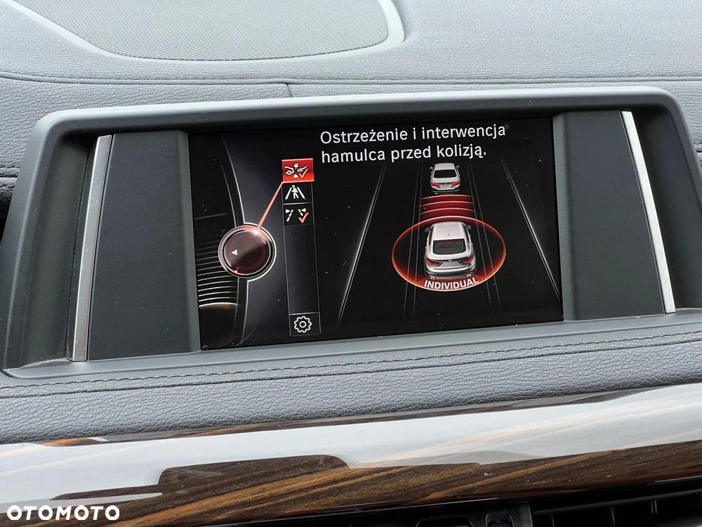 BMW X6 xDrive50i - 25