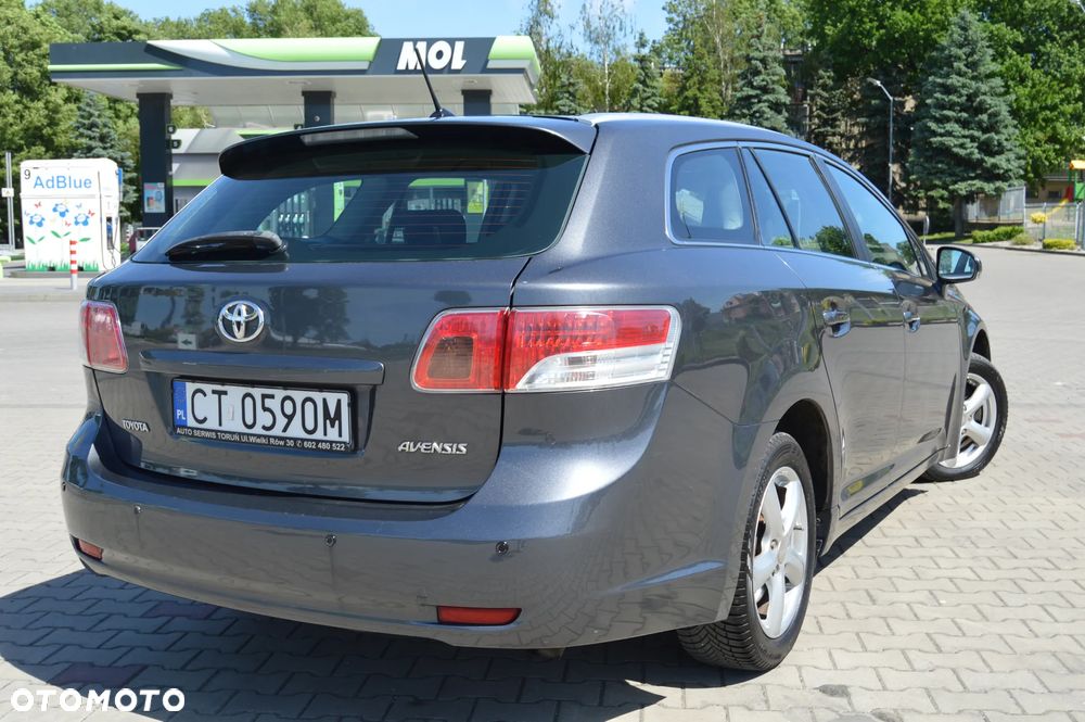 Toyota Avensis 2.0 D-4D Sol - 23