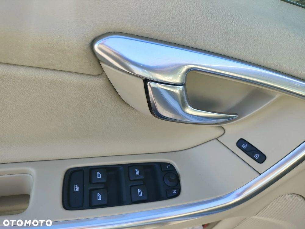 Volvo S60 T5 Geartronic - 13