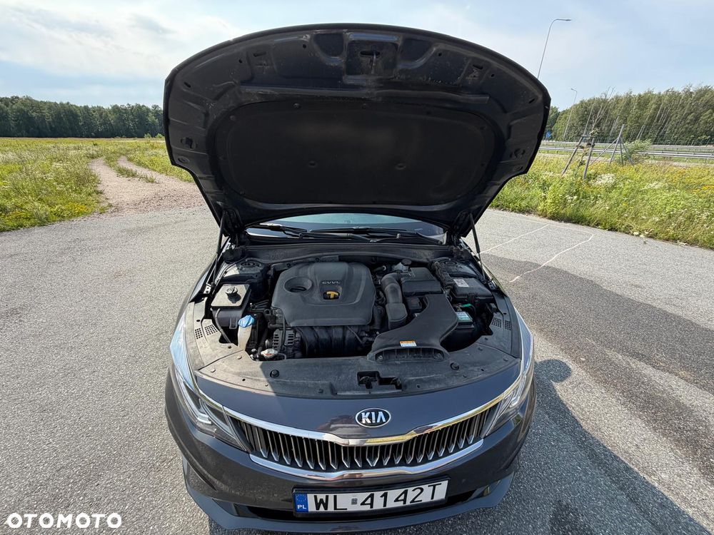 Kia Optima 2.0 M - 27