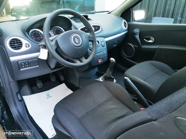 Renault Clio 1.2 16V Dynamique - 6