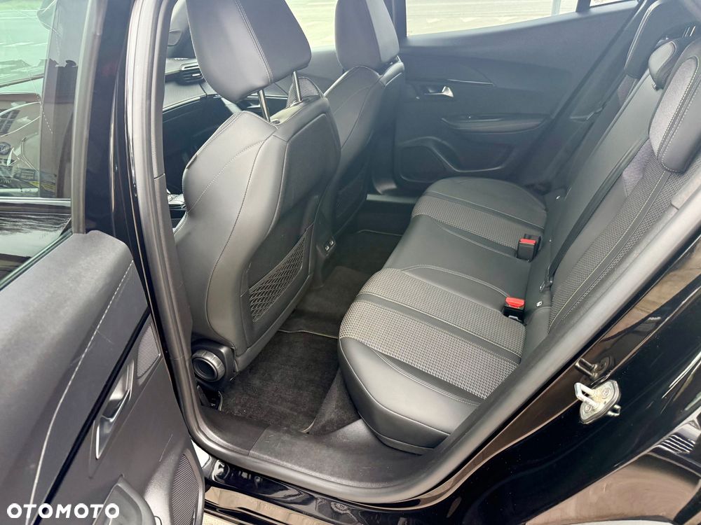 Peugeot 2008 PureTech 130 GT S&S EAT8 - 13