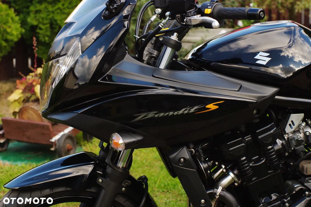 Suzuki Bandit - 30