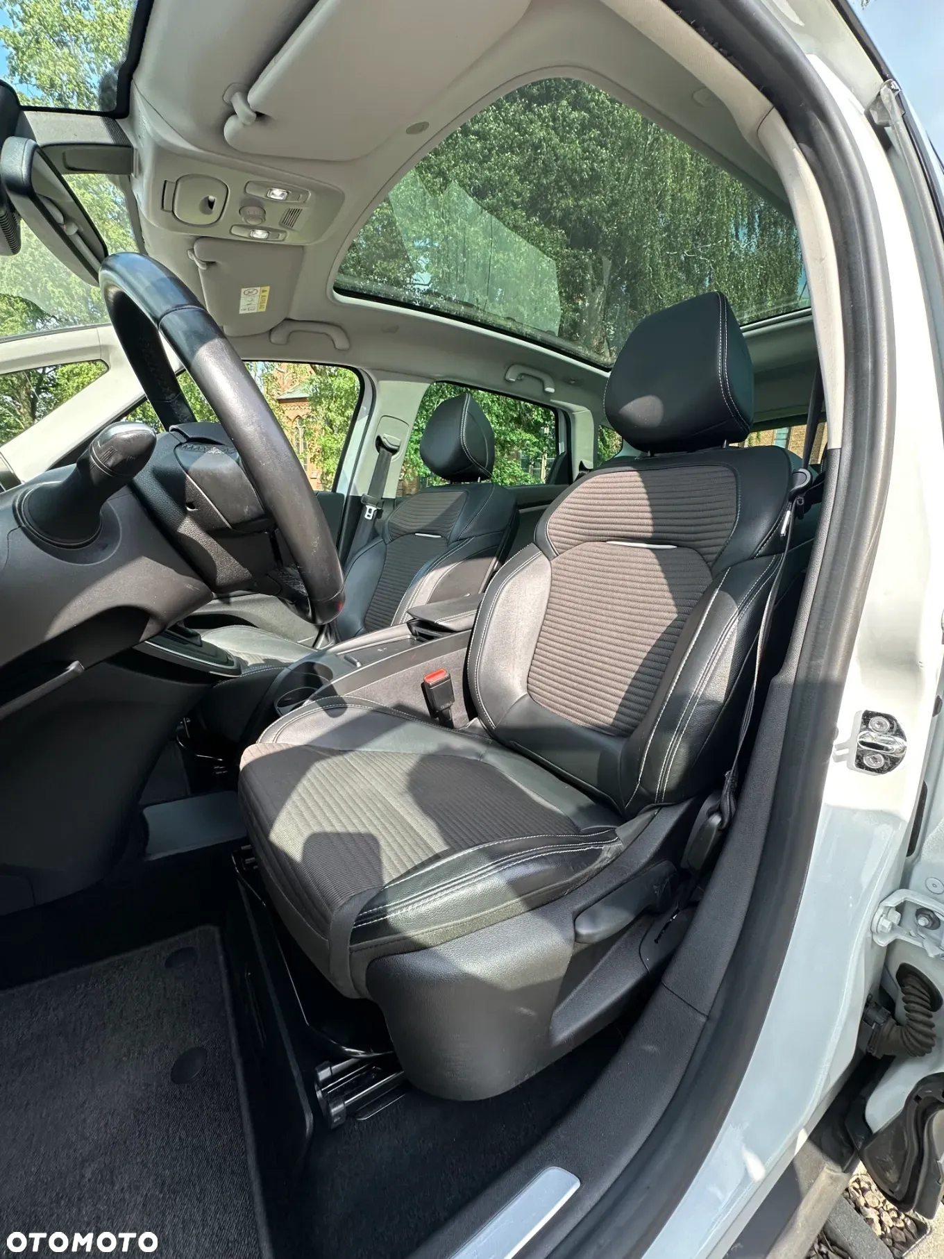 Renault Scenic 1.6 dCi Bose EDC - 10