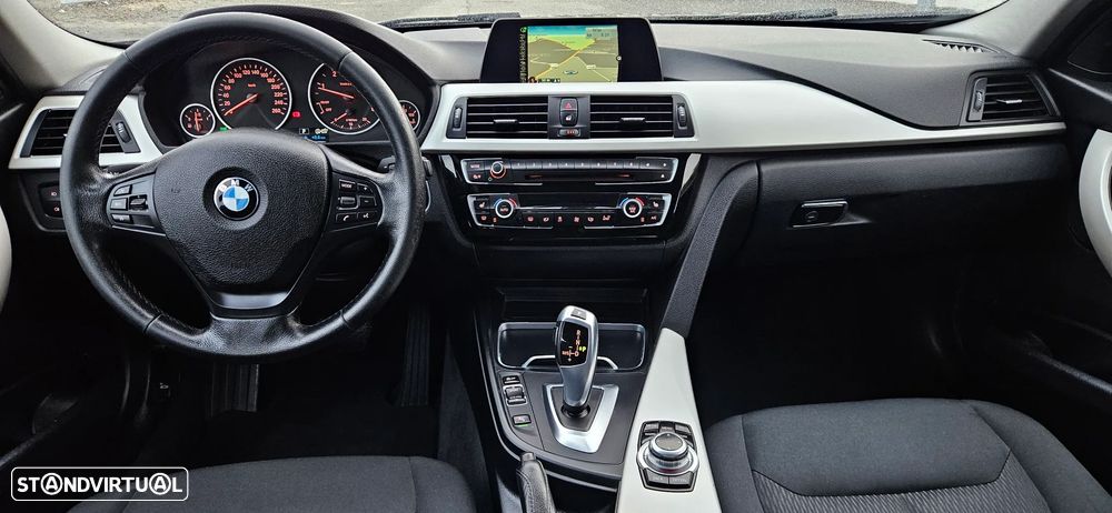 BMW 320 d Touring EfficientDynamics Auto - 8