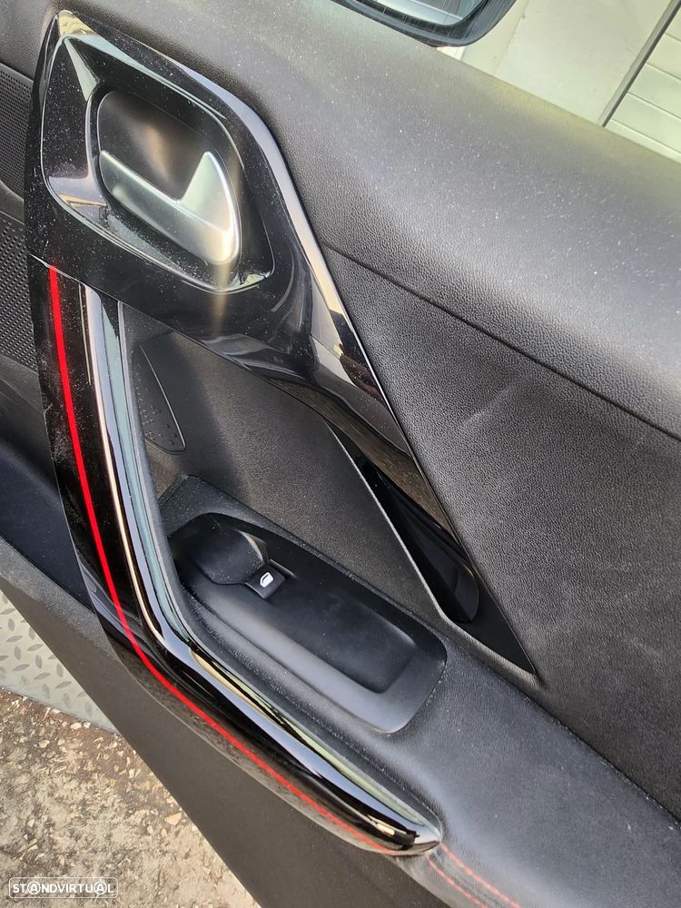 Peugeot 2008 PureTech 110 Stop&Start EAT6 GT-Line Edition - 17