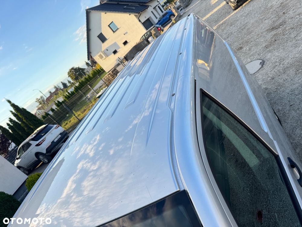 Volkswagen Transporter - 28