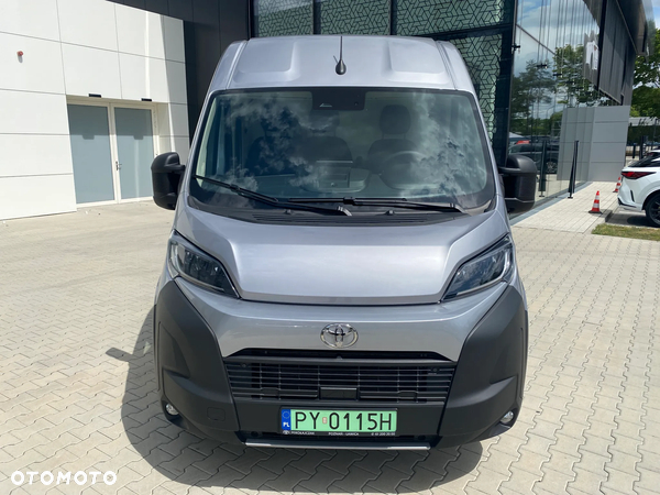Toyota Prace MAX Electric