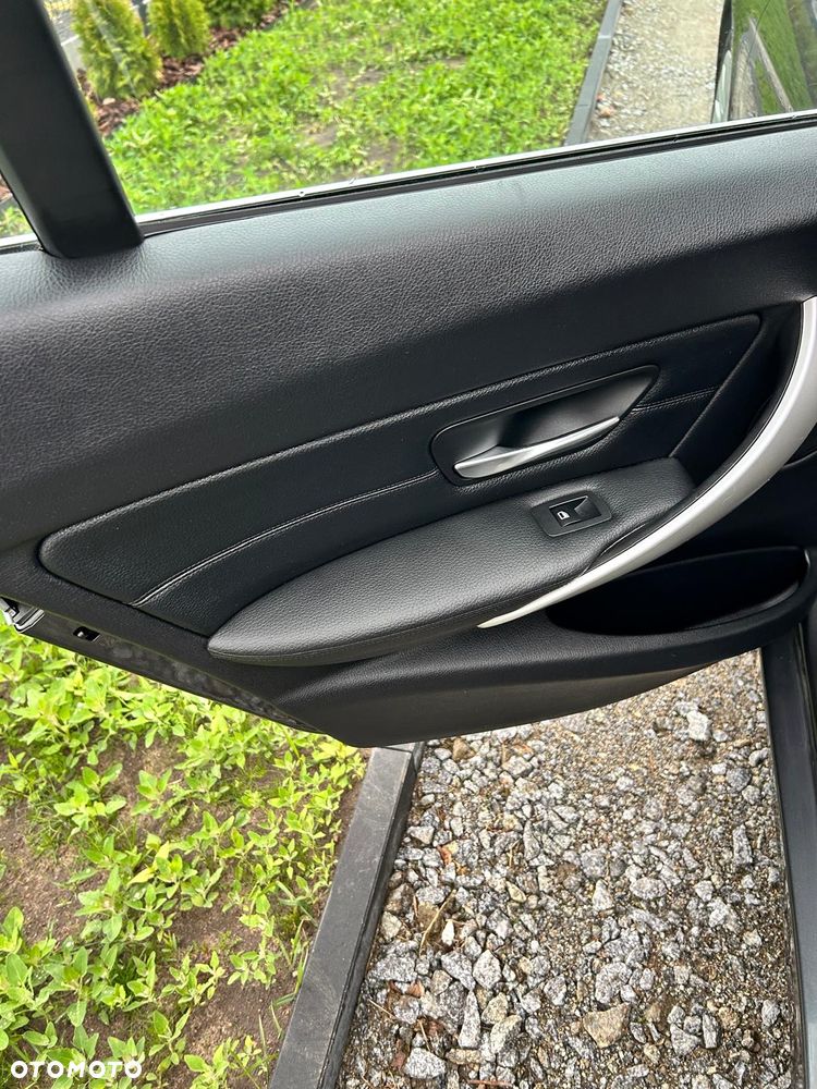 BMW Seria 3 - 19