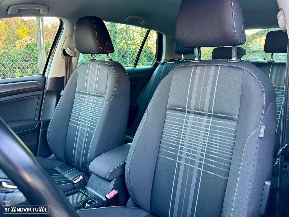 VW Golf 2.0 TDI (BlueMotion ) DSG Highline - 9