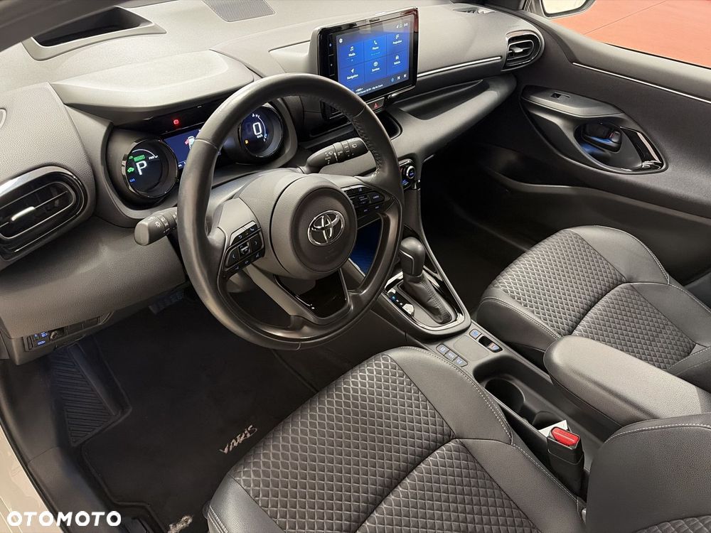Toyota Yaris - 11