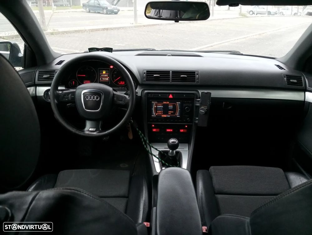 Audi A4 Avant 2.0 TDI S-line - 33
