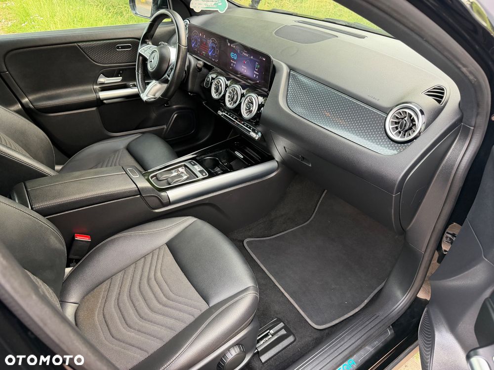 Mercedes-Benz EQA 250+ Electric Art - 15