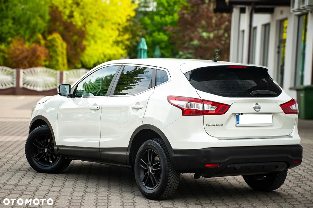 Nissan Qashqai 1.2 DIG-T Xtronic N-Vision - 17