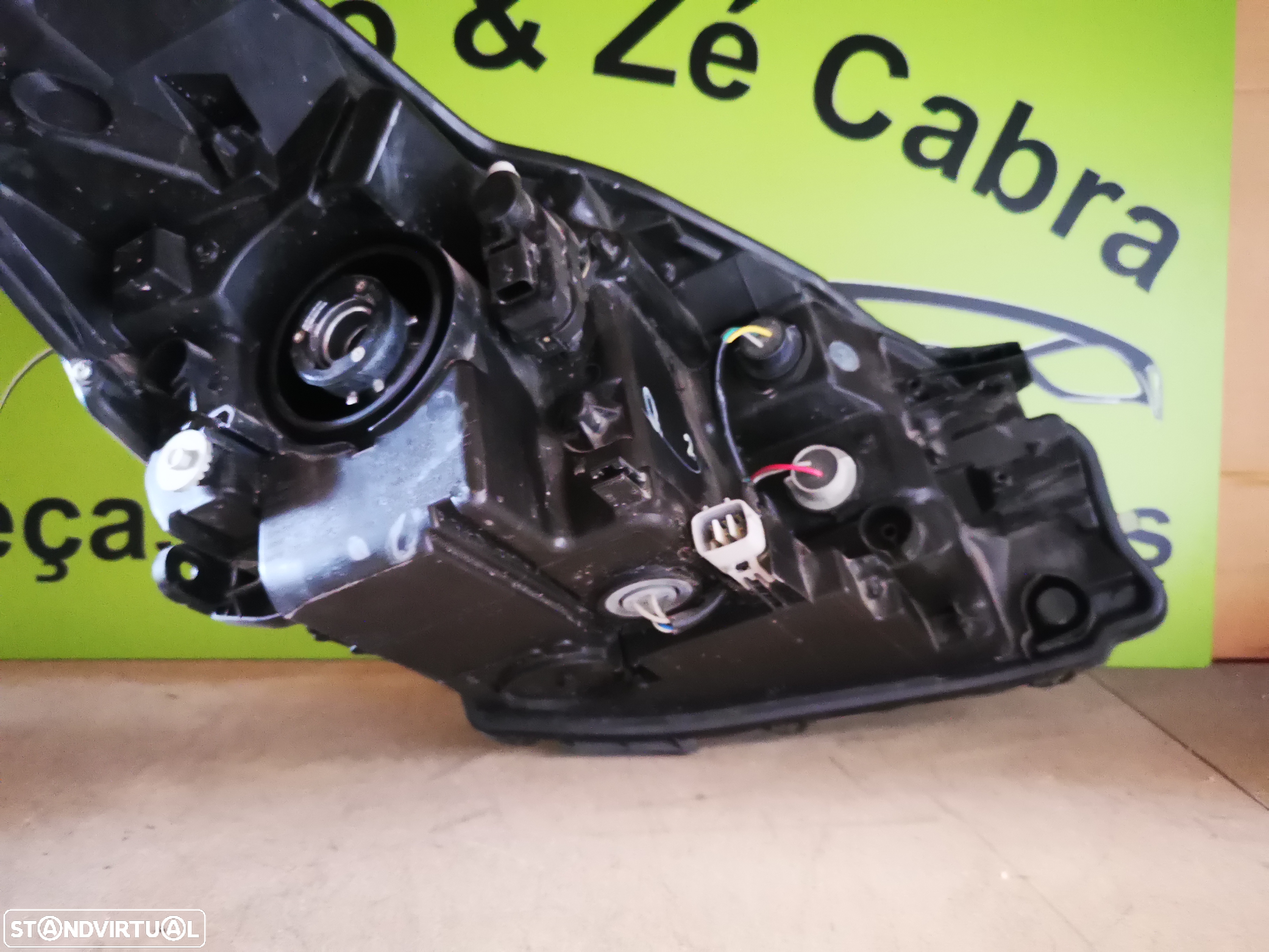 TOYOTA YARIS P13 FAROL ESQUERDO - FF468 - 6
