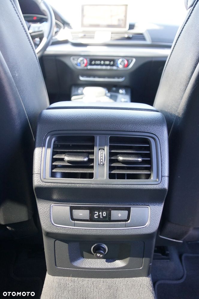 Audi Q5 40 TDI Quattro S tronic sport - 36