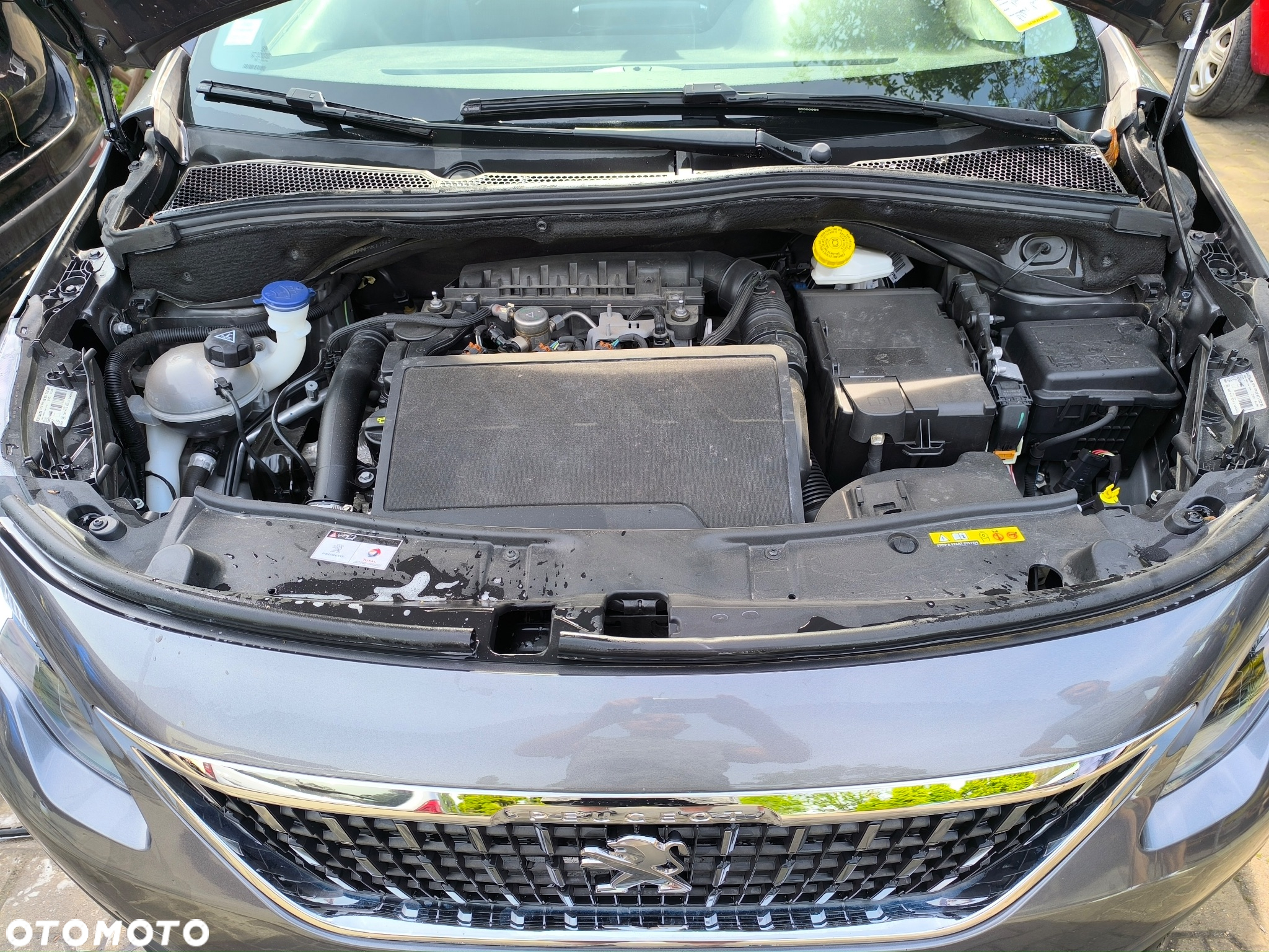 Peugeot 2008 1.2 Pure Tech GPF Allure S&S EAT6 - 6