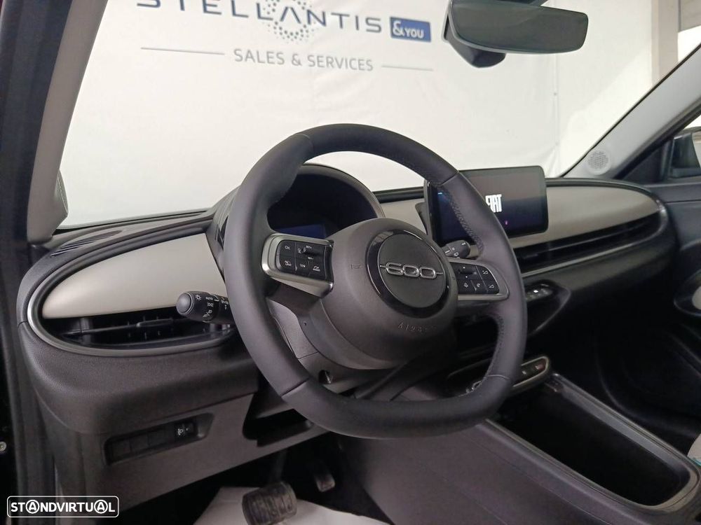 Fiat 600 1.2 Hybrid La Prima - 12