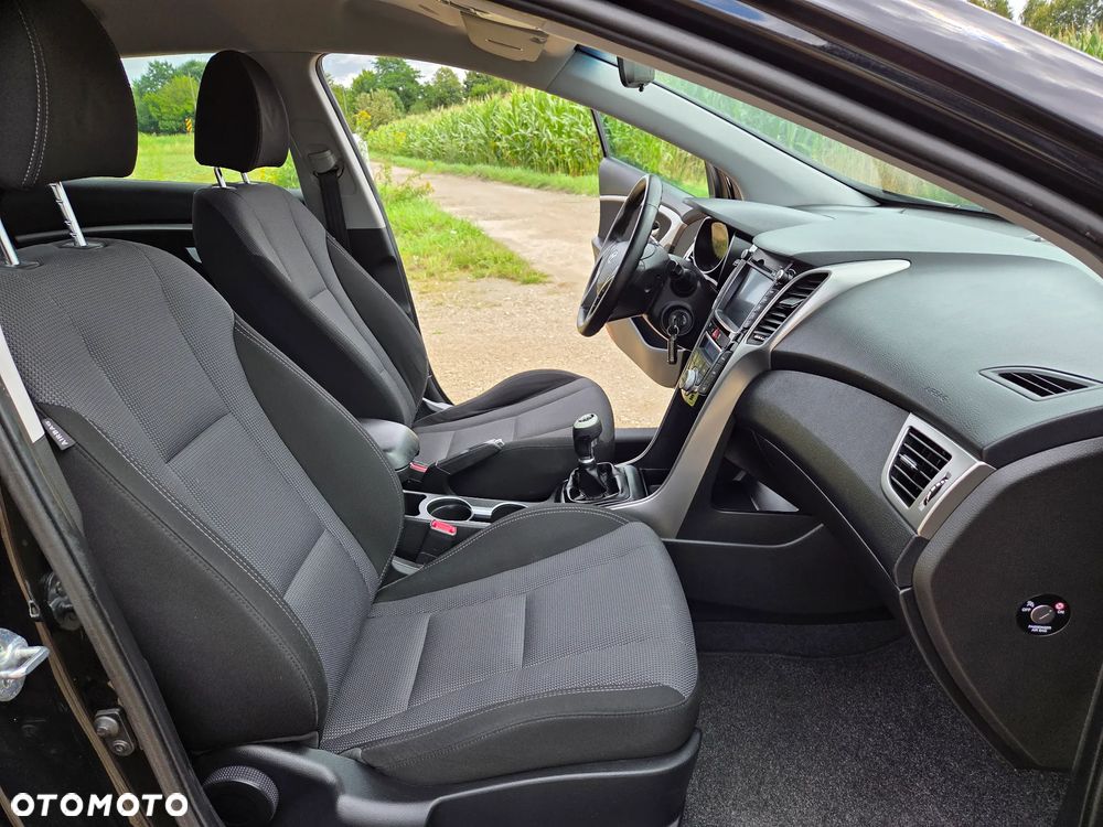 Hyundai i30 1.6 CRDi BlueDrive Comfort - 13