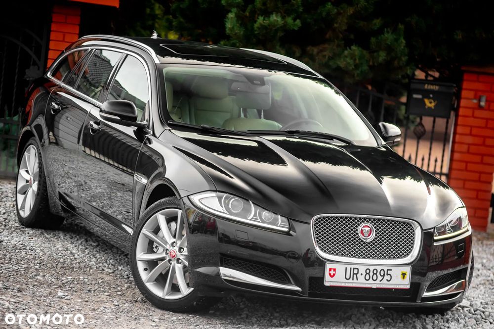 Jaguar XF 3.0 V6 S - 1