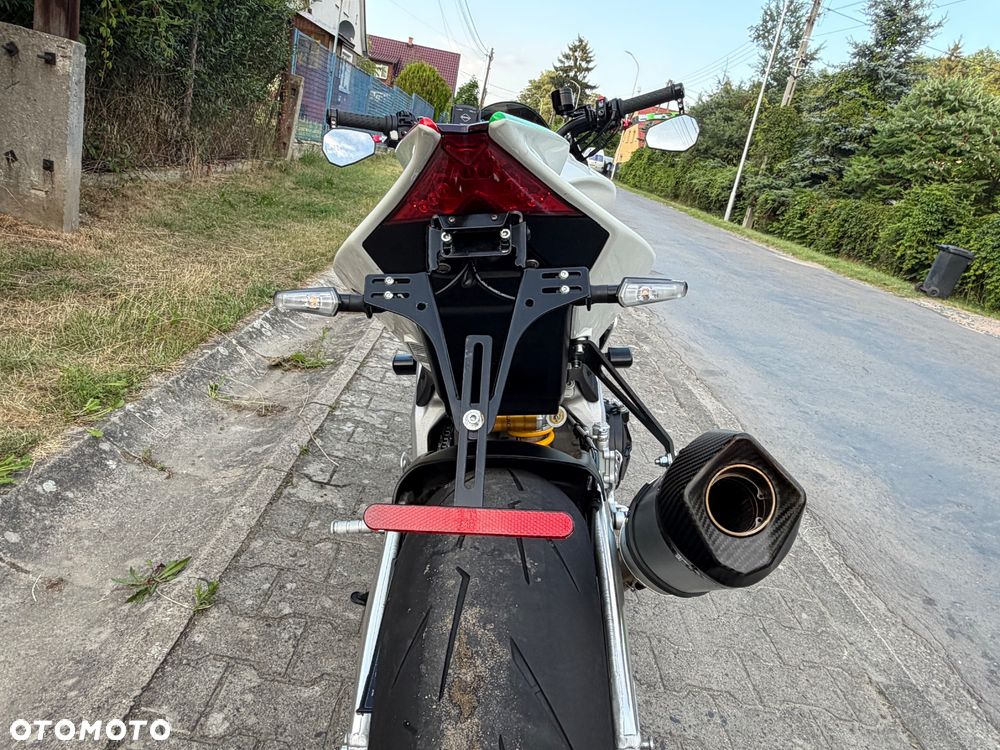 Aprilia Tuono - 7