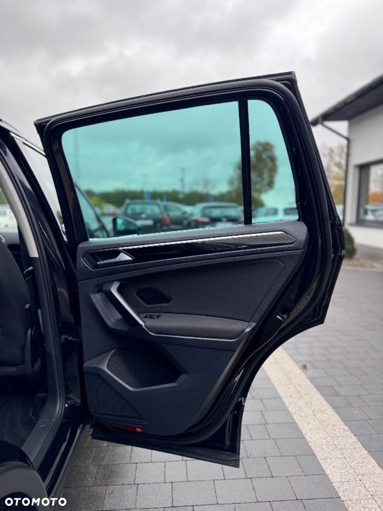 Volkswagen Tiguan - 26