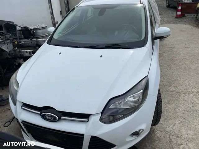 Dezmembrez Ford Focus 3 MK3 2011 1.6 tdci euro5 Automat - 1