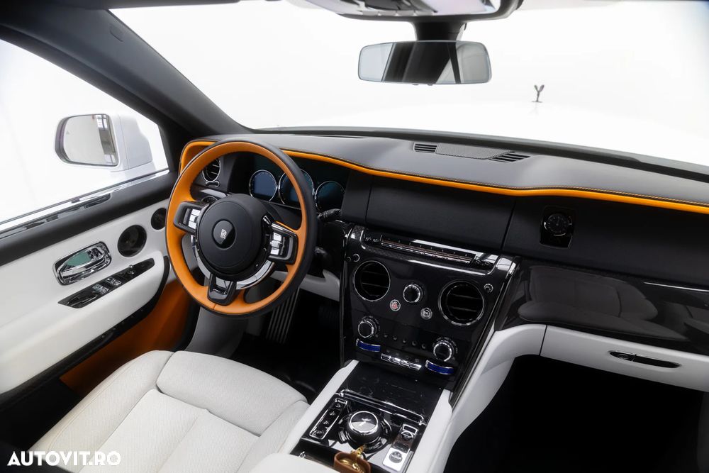 Rolls-Royce Cullinan - 17