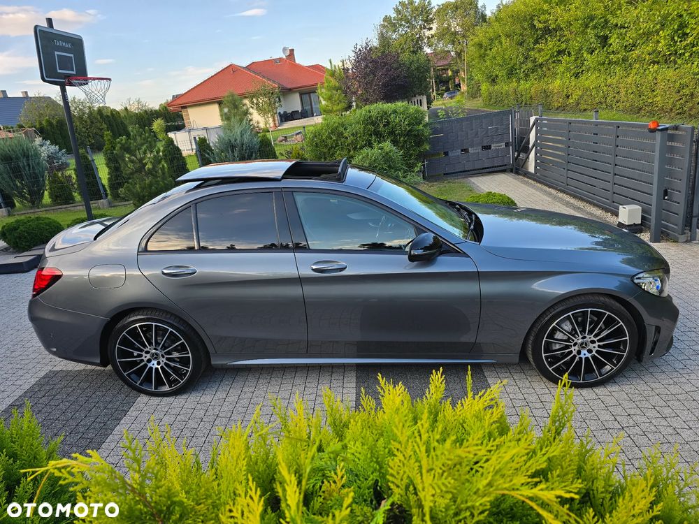 Mercedes-Benz Klasa C 200 9G-TRONIC - 37
