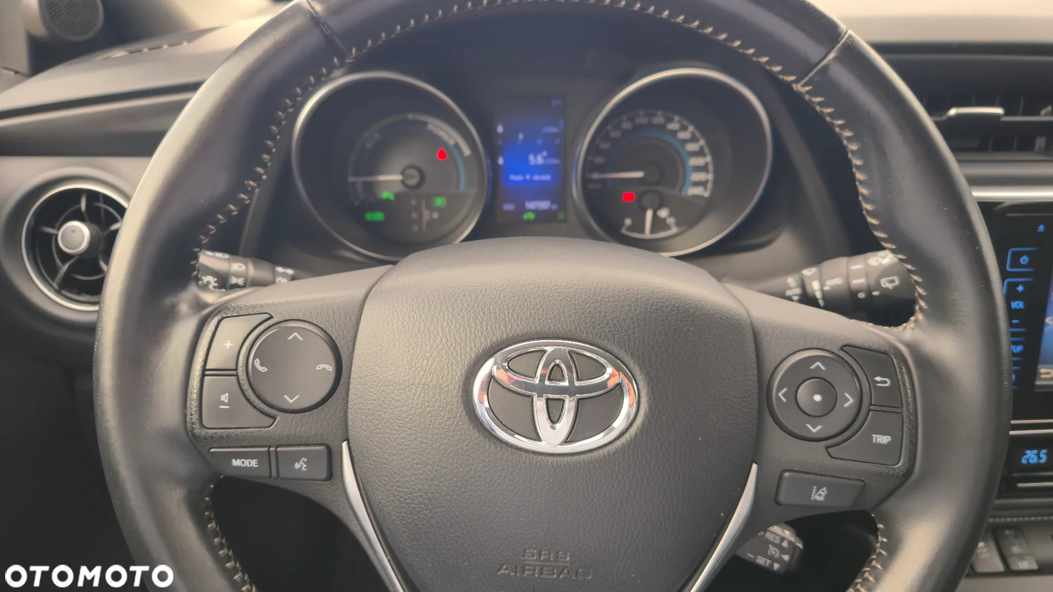 Toyota Auris - 16