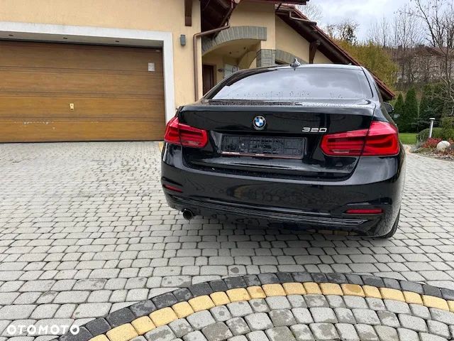 BMW Seria 3 318d Sport Line - 6