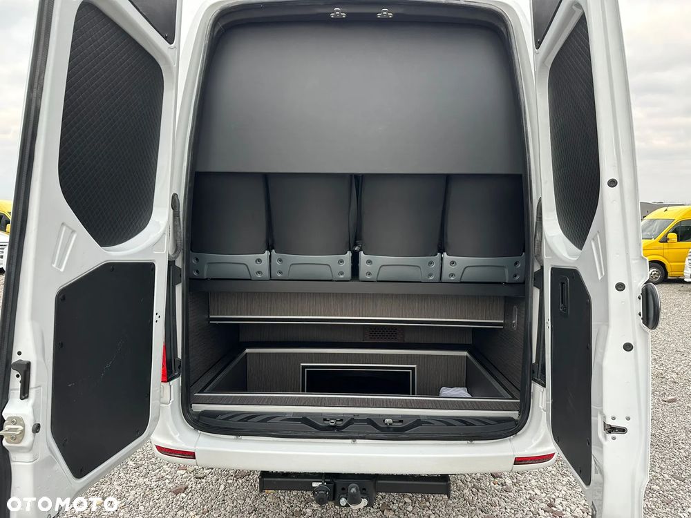 Mercedes-Benz Sprinter 517 - 5